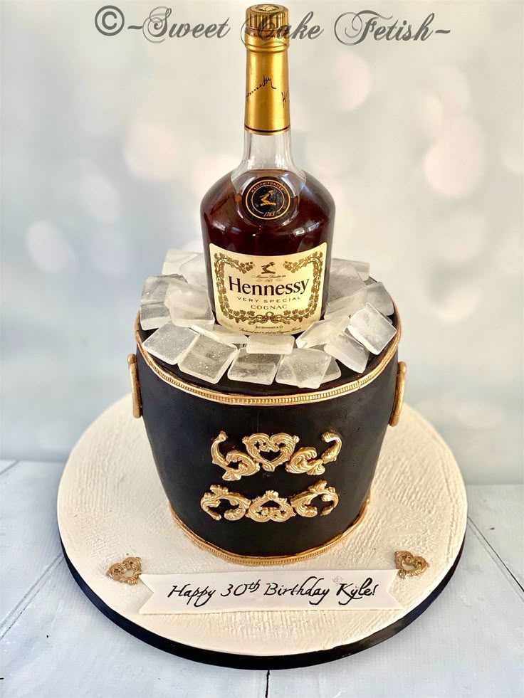 Hennessy Cake | Birthday cake for him, Hennessy cake, Cake for boyfriend