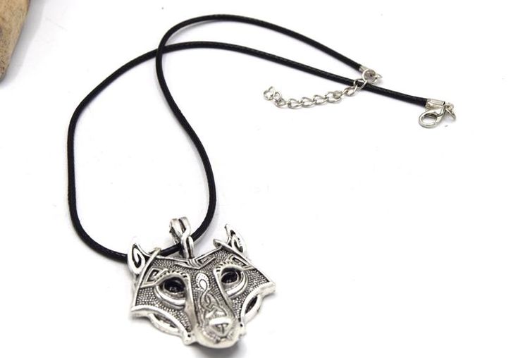 Collier Loup en Argent Sterling 925 Collier Pendentif Loup Celtique Bijoux Loup pour Hommes Collier Loup en Argent Sterling 925 Collier Pendentif Loup Celtique Bijoux Loup pour Hommes