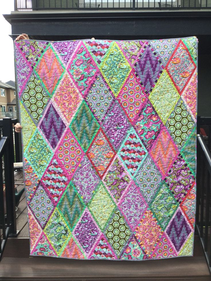 Tula Pink Chipper Fabric diamond quilt. | Quilts, Diamond quilt Tula Pink Chipper Fabric diamond quilt. | Quilts, Diamond quilt