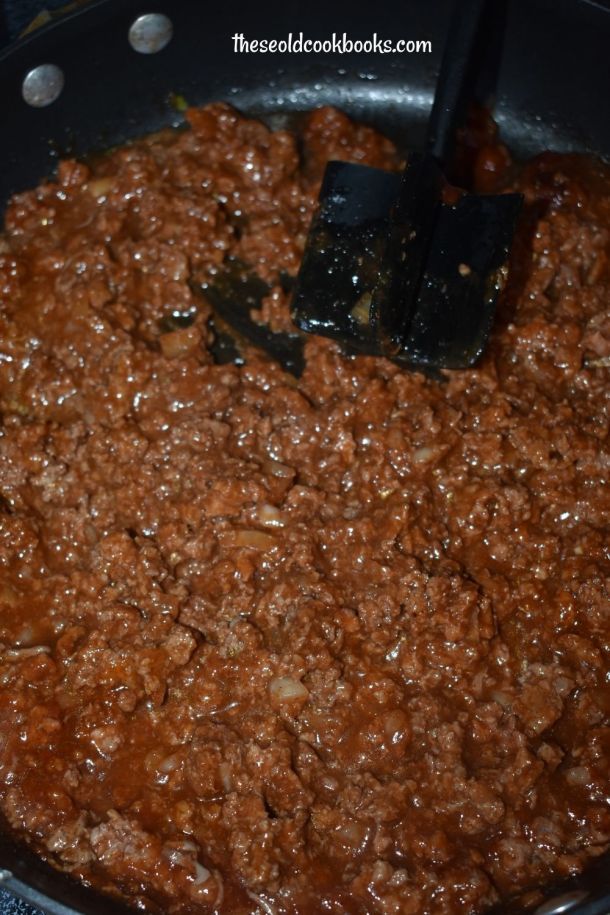 Spanish Hot Dog Sauce Recipe These Old Cookbooks Hot Dog Sauce spanish-hot-dog-sauce-recipe-these-old-cookbooks-hot-dog-sauce