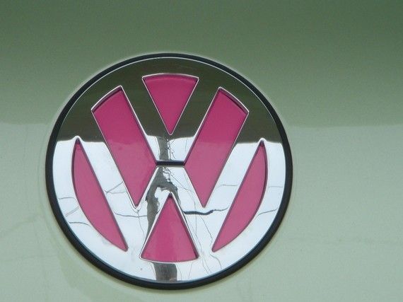 2013-2018 Rear YaaGoo VW Outside Emblem Crystal Sticker for VW Beetles 2013-2018 Rear YaaGoo VW Outside Emblem Crystal Sticker for VW Beetles