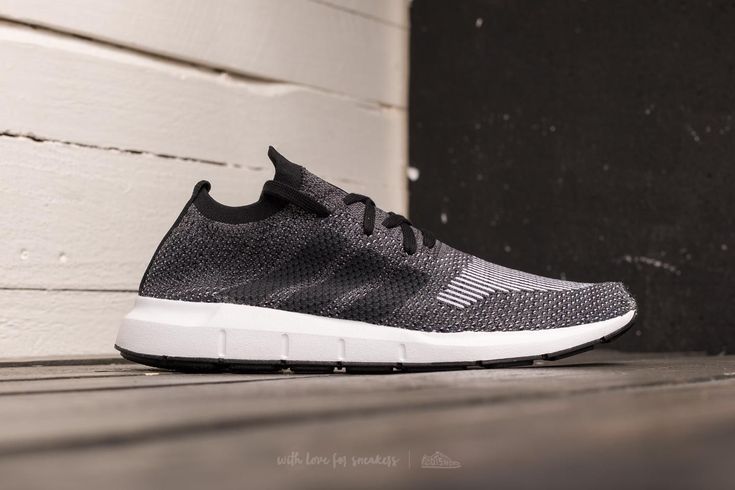 ADIDAS SWIFT RUN PRIMEKNIT CORE BLACK GREY FIVE MEDIUM ADIDAS SWIFT RUN PRIMEKNIT CORE BLACK GREY FIVE MEDIUM