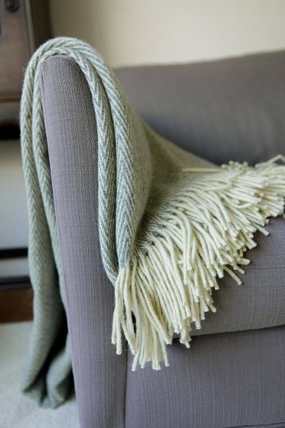 Dark Grey Cream 100 Wool Throw Sofa Spread With Fringe