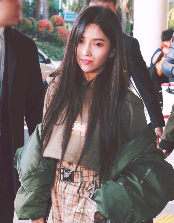 jeon soyeon pics soyeonsarchive twitter just girl jeon soyeon pics soyeonsarchive twitter just girl