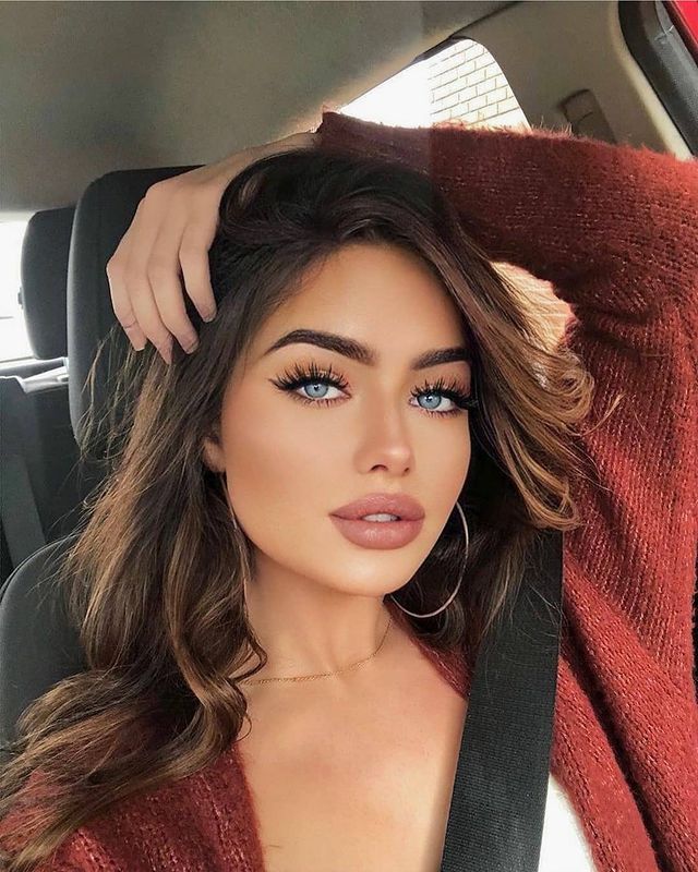 20 Beautiful Girls Instagram – Postgray
