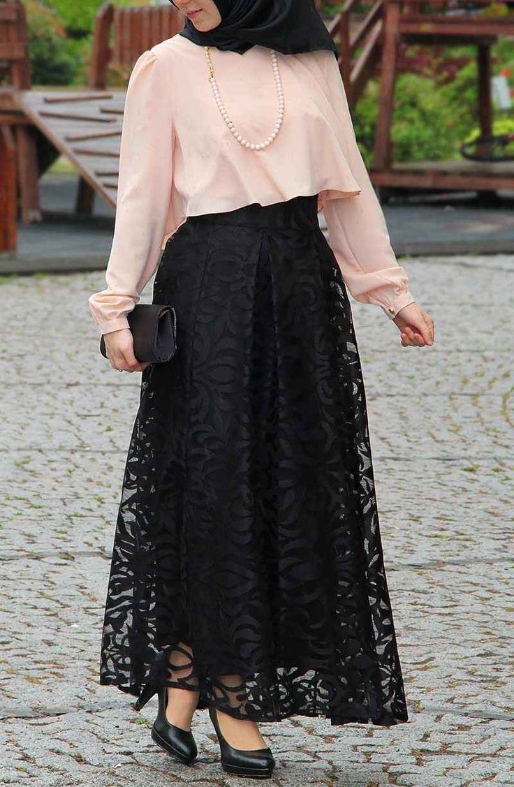 Suhneva Dantelli Tesettur Etek Modelleri Moda Tesettur Giyim Dantelli Et Tesettur Etek Modelleri 2020 Islami Giyim Giyim Moda