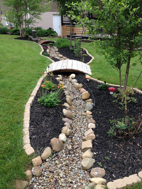 31 Amazing Dry River Bed Landscaping Ideas You Will Love 2019 Dry river