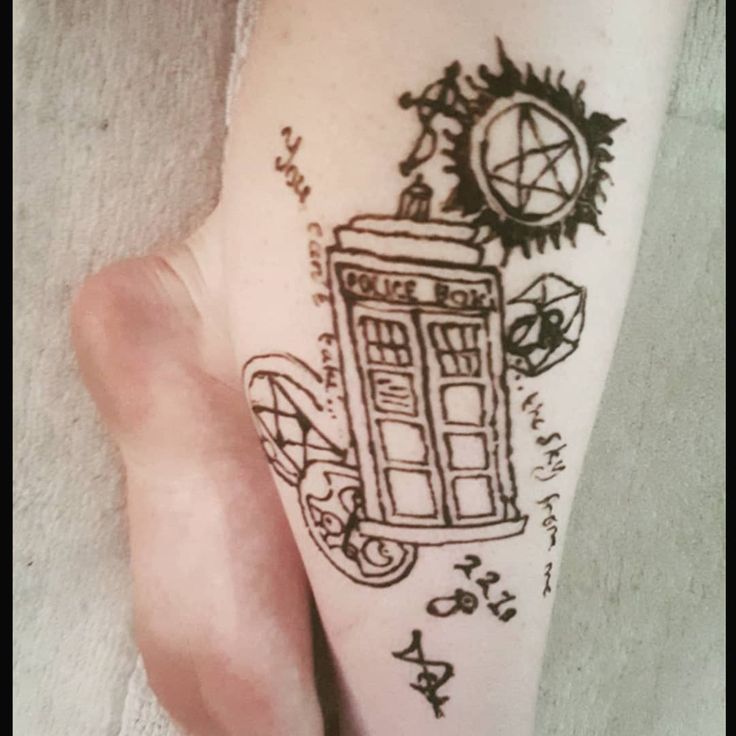 the 25 best tardis tattoo ideas on pinterest doctor who tattoos the 25 best tardis tattoo ideas on pinterest doctor who tattoos
