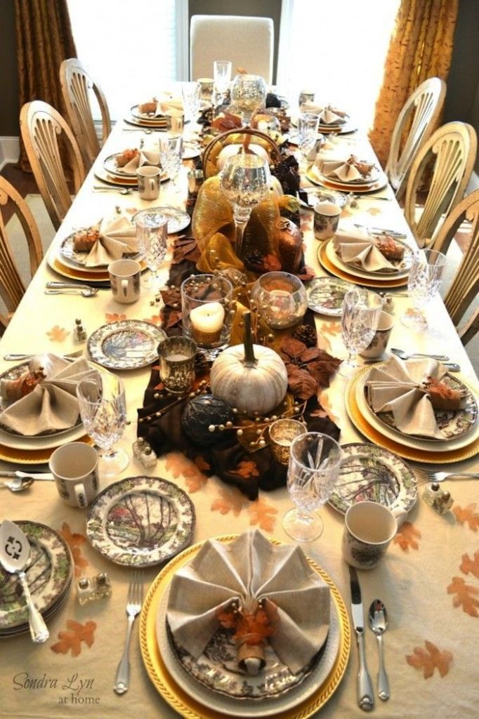 How to Properly Set a Table for Thanksgiving Dinner