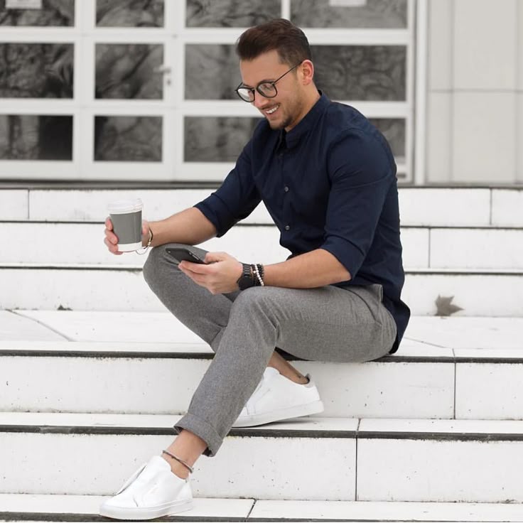 Men dress in black shirt n pants n shoe images Men dress in black shirt n pants n shoe images