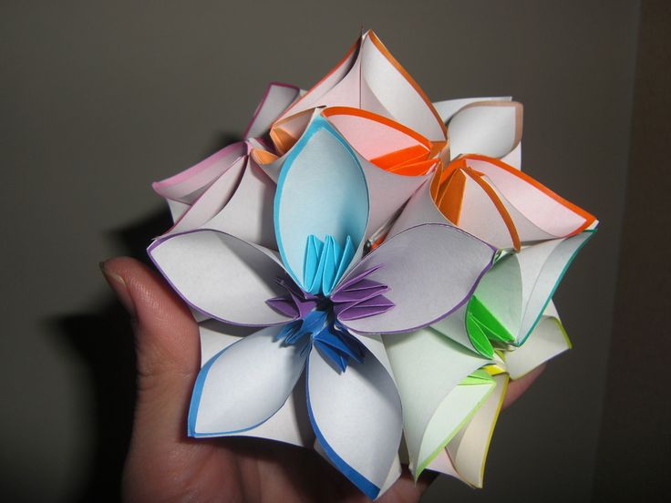 心華やぐ「花くす玉」の作り方 くす玉 作り方 折り紙、多面体 折り紙、くす玉の作り方