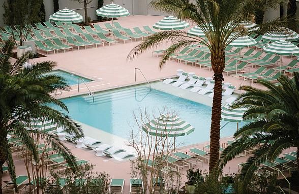 Sunset Sessions And Vinyl Thursdays Make Their Debut This Summer At Park Mgm In Las Vegas Las Vegas Pool Las Vegas Hotel Deals Mgm Las Vegas