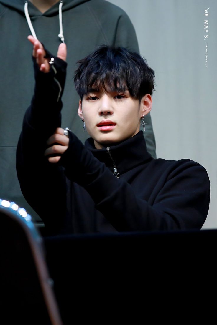 lim sejun victon 1996 180cm vocal bias lim sejun victon 1996 180cm vocal bias