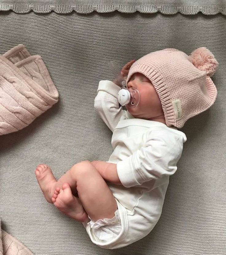 Baby Strickmütze Neugeborenen Fotoshooting Newborn Fotografie Kinderfoto Kimi