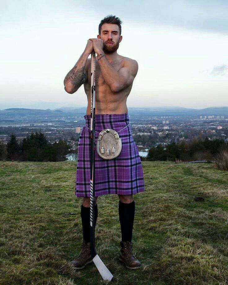 scottish-women-topless-in-kilts