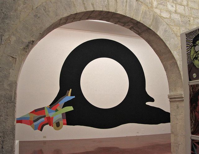 The Work Of Street Artist Known As 108 Is Much Like His Pseudonym Simple And Mysterious Often Large Black Masses Abstract Art Inhabit Walls