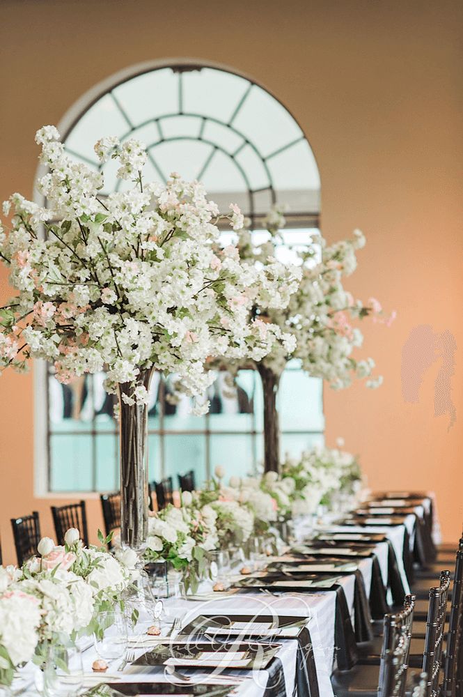 194 best Wedding flowers images on Pinterest | Decor wedding Wedding bouquets and Flower arrangements