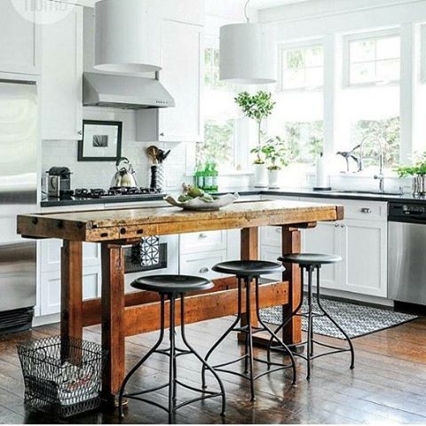 White Dogs Sofa White Kitchen Island What Color Bar Stools White Dogs Sofa White Kitchen Island What Color Bar Stools
