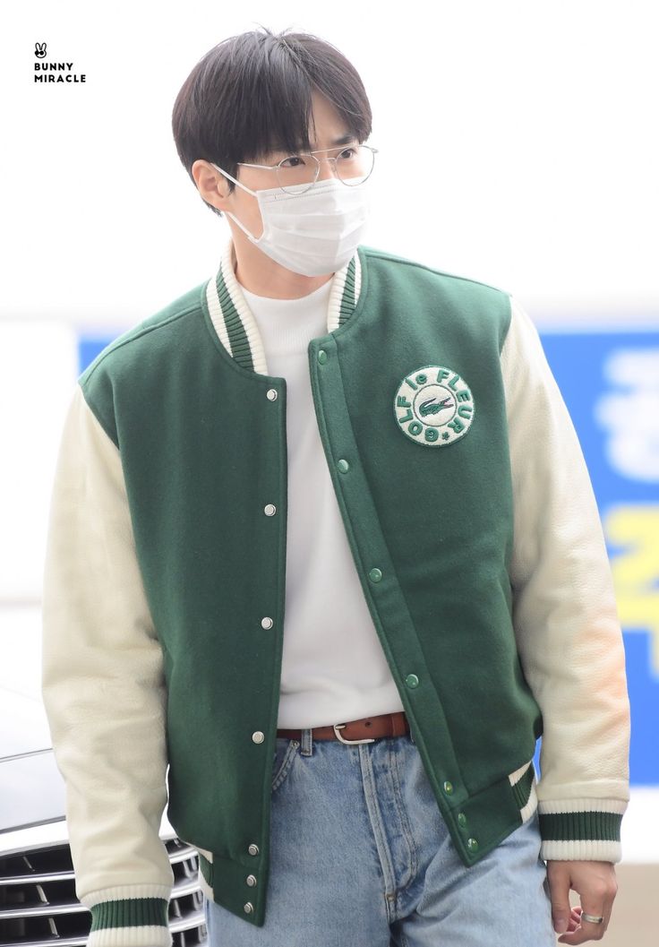 Pin oleh Yehet 🐰 di Suho°Exo Nerd, Pakaian, Percintaan