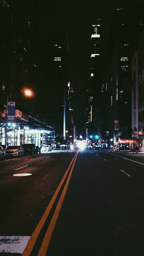 Pin: ccnnaomi 🍒 in 2020 | Dark phone wallpapers, Night sky wallpaper