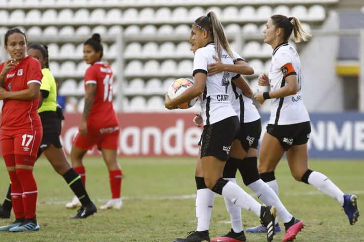 Corinthians Futebol Feminino Sccpfutfeminino Twitter In 2021 Running Sports