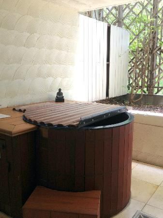 japanese soaking tubs acrylic japanese soaking tub possible to put this in below floor line and insulate master bedroom 2018 pinterest bathroom tub spa japanese soaking tubs acrylic japanese soaking tub possible to put this in below floor line and insulate master bedroom 2018 pinterest bathroom tub spa
