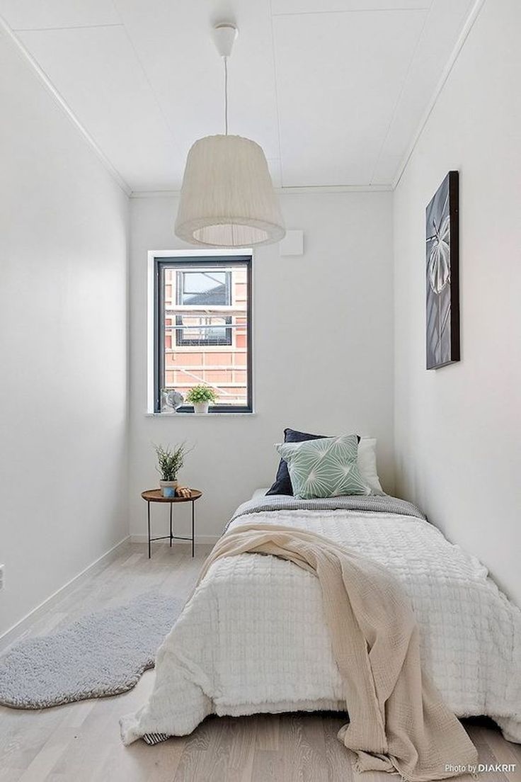 Excellent Photos Carpet Bedroom Decor Style Your Bedroom Flooring Is Important It Is The Past In 2021 Apartment Bedroom Decor Small Guest Bedroom Small Bedroom Decor