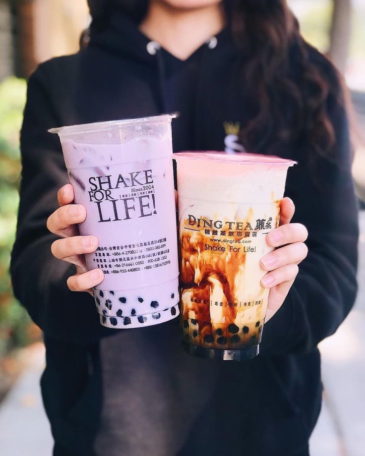 Alright, what kind of bubble tea drinker are you? LEFT or RIGHT? (At