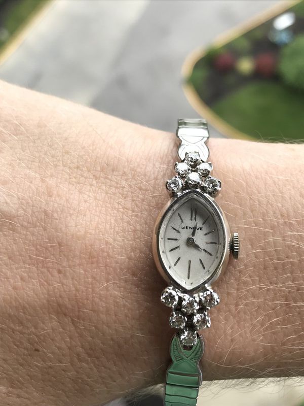 Used (normal wear), Vintage 14k solid white gold ladies Geneve watch