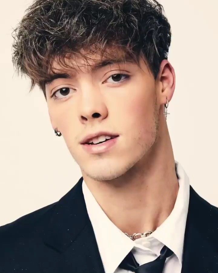 Zach Herron | Zach herron, Why don't we zach herron, Why dont we boys