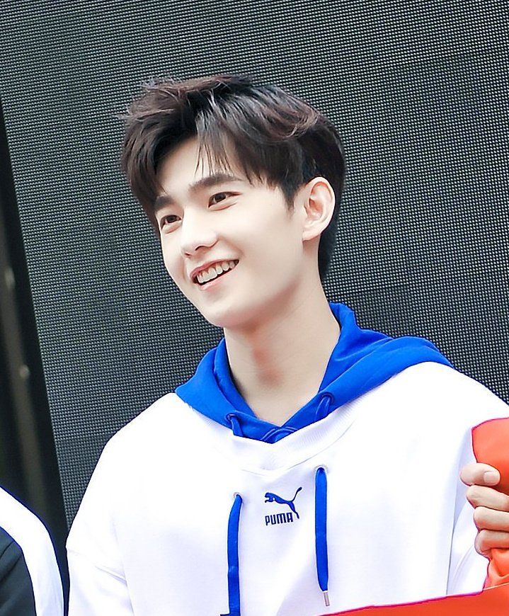 yangyang uwu on twitter yang yang actor yang yang yangyang uwu on twitter yang yang actor yang yang