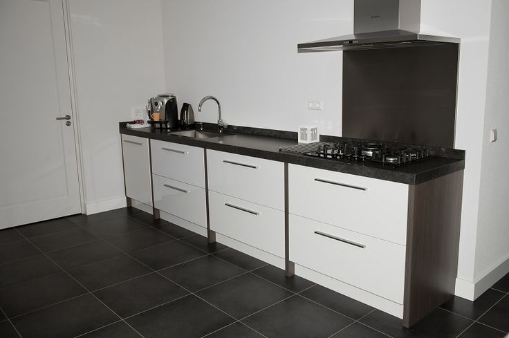 #Keukenkast op maat gemaakt. Meer informatie: www ...