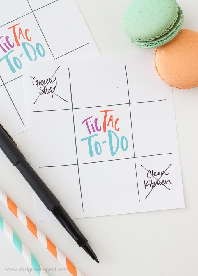 With the New Year right around the corner (woohoo 2014!), I thought it would be fun to do a round up of some fun to do list printables. These lists are far from boring and show different ways to or...