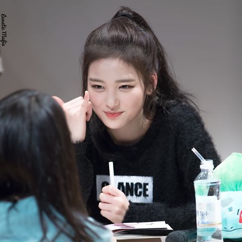 pin de oncepenguin em jung jisoo pin de oncepenguin em jung jisoo