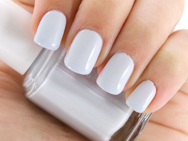 essie resort 2014 collection review swatches manicure essie light pink nail polish