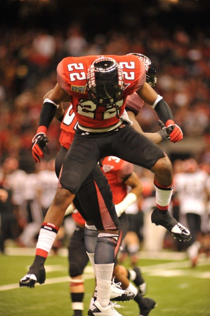 The 2011 New Orleans Bowl game was named the 2nd best bowl