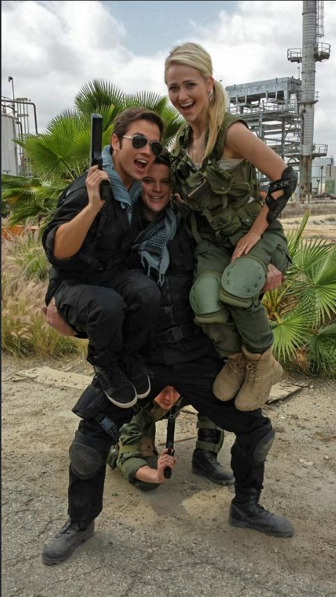 Nathan Kress On Bryan Forrest Johanna Braddy The Other Leg Nathan Kress On Bryan Forrest Johanna Braddy The Other Leg With Josh Blaylock Peaking Underneath Lol Vghs Pinterest