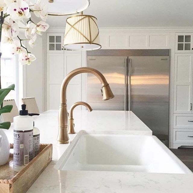 Delta Faucet Canada On Instagram Such A Lovely And Functional Workspace By Sellnerdesign Cassidy Collection White Farmhouse Sink Bronze Kitchen Faucet Home
