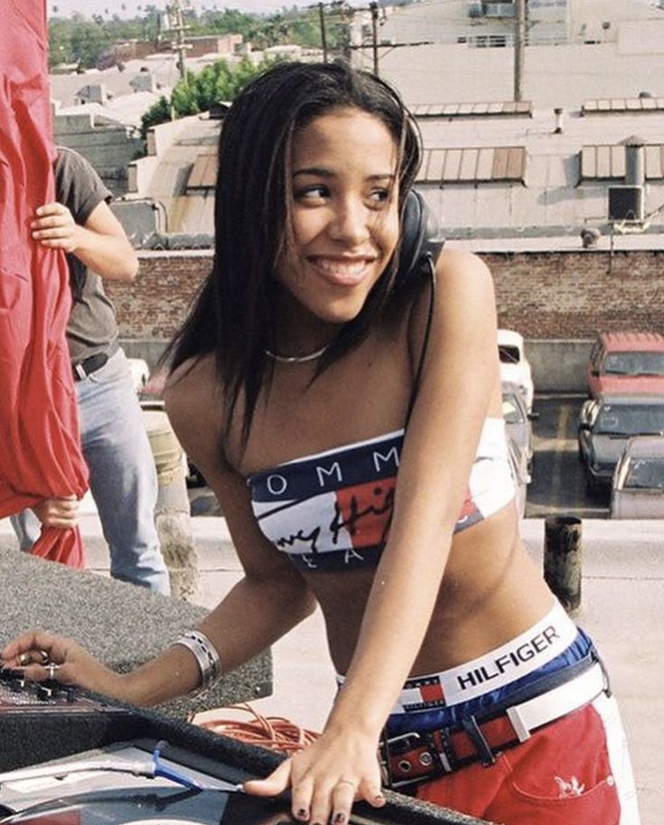 Pin By On Y2k Tommy Hilfiger 90s Fashion Trends Hip Hop 90s pin-by-on-y2k-tommy-hilfiger-90s-fashion-trends-hip-hop-90s