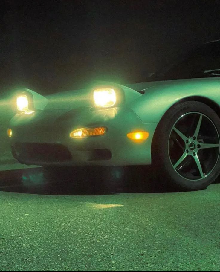 Pin Op Midnight Club In 2024 pin-op-midnight-club-in-2024