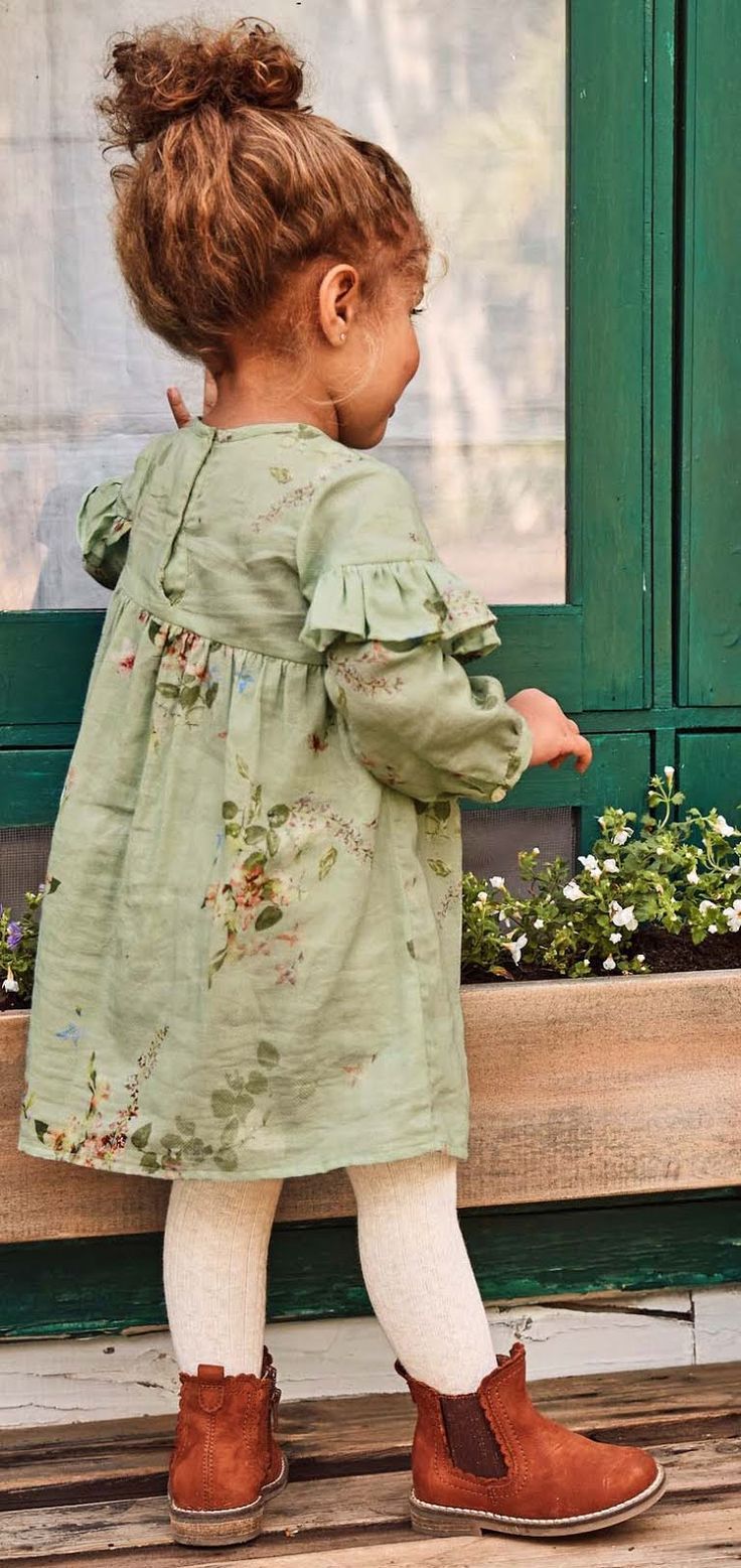 Must Have of the Day: The casual dresses for girls from NEXT company FW'18 c...