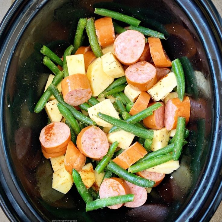 Slow Cooker Sausage, Potatoes & Green Beans Recipe Slow cooker green beans, Frozen green