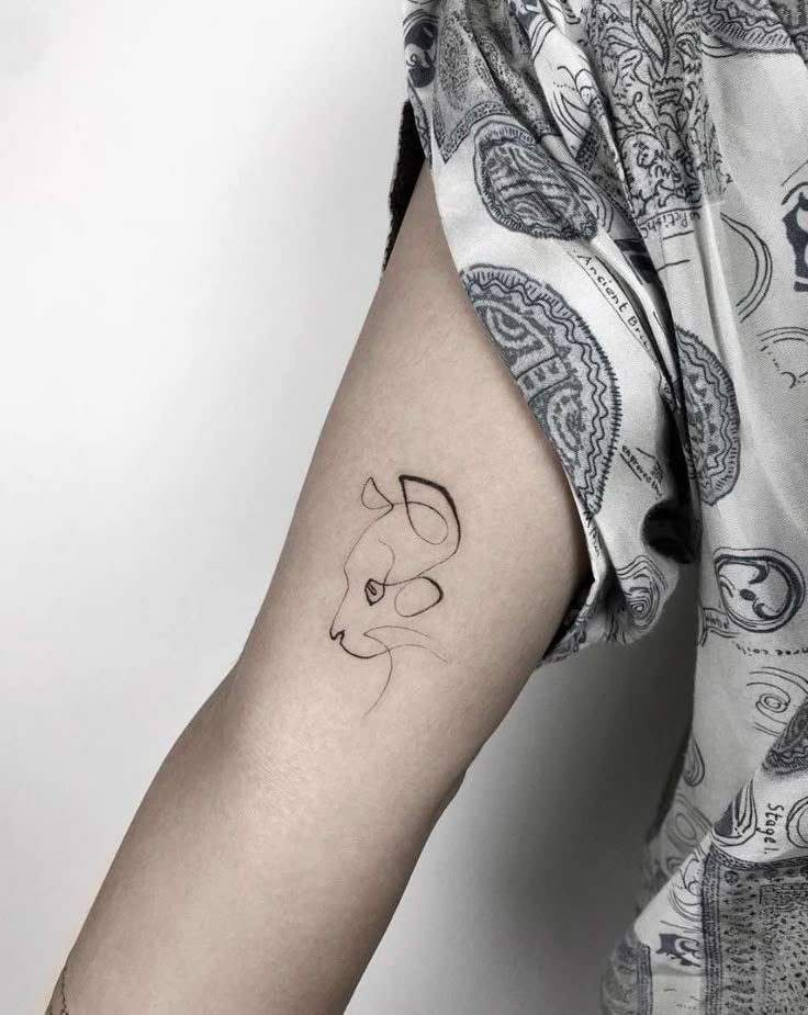 ????Stray Kids???? in 2021 Cat tattoo designs, Minimalist tattoo, Body art