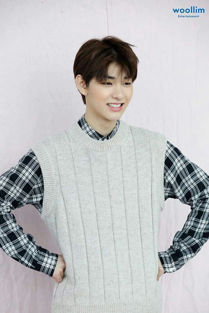 dongyun fashion kim turtle neck dongyun fashion kim turtle neck