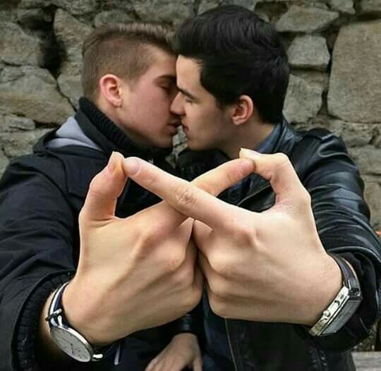 Gay kontaktannonser gay sex homosexuella bilder