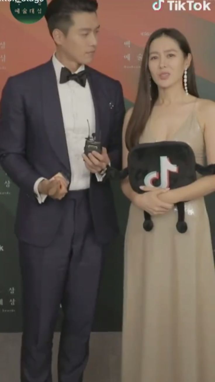 son ye jin hyun bin hyun bin annie twitter son ye jin hyun bin hyun bin annie twitter