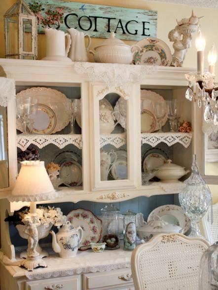 shabby chic dressers/entertainment center #Shabbychicdressers