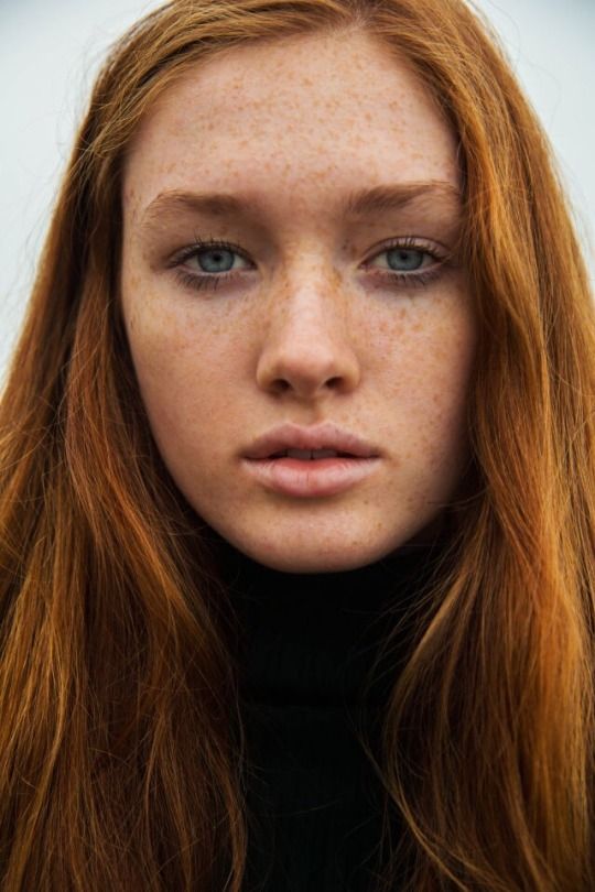 New moon redhead New moon redhead