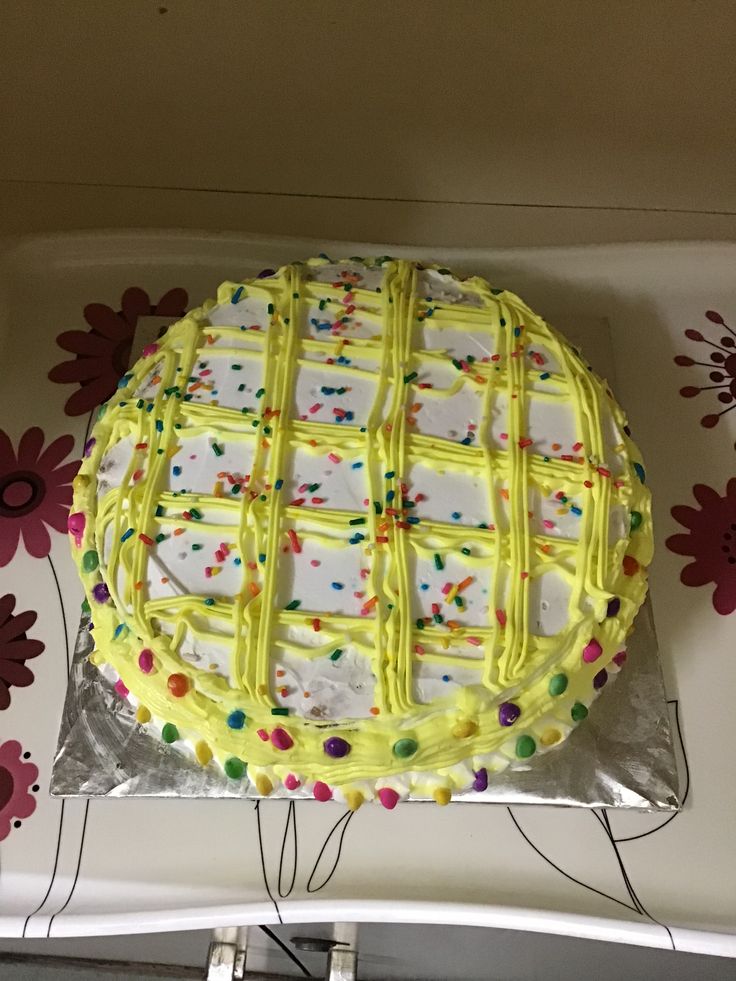SIMPLE & CREATIVE CAKE DECORATION | Creative cakes, Cake decorating