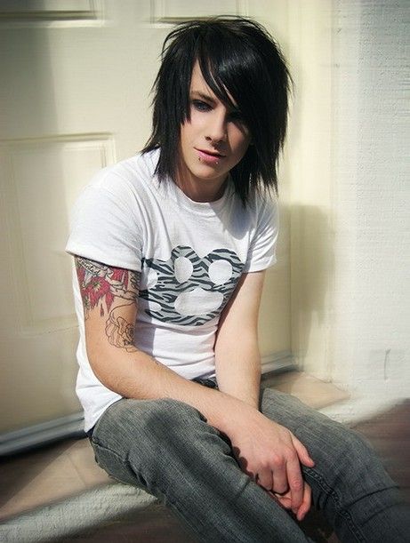 Emo Hairstyles For Trendy Guys Emo Guys Haircuts Pretty Designs